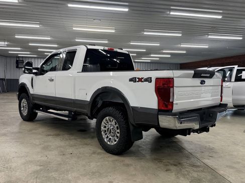 Used 2020 Ford F350 Lariat w/ Chrome Package image 6