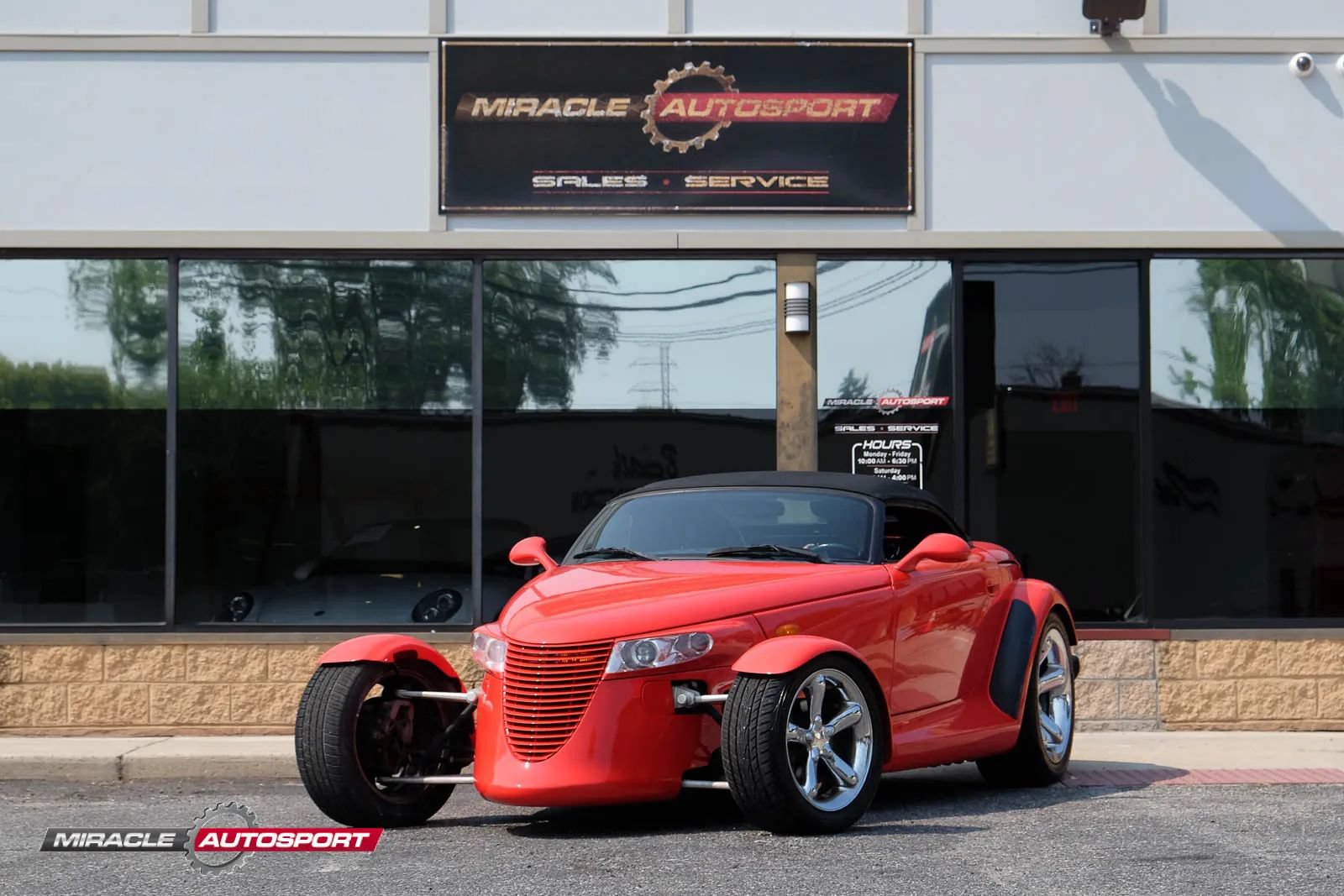 Used 1999 Plymouth Prowler RWD image 1