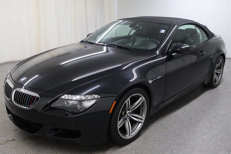 Used 2008 BMW M6 Convertible RWD image 3