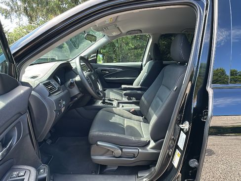 Used 2019 Honda Ridgeline Sport image 13