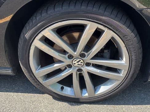 Used 2017 Volkswagen Passat 1.8T R-Line FWD image 16
