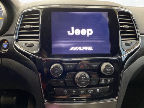 Certified 2020 Jeep Grand Cherokee Altitude image 16