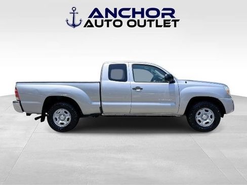 Used 2015 Toyota Tacoma 2WD Access Cab w/ SR5 Package image 9