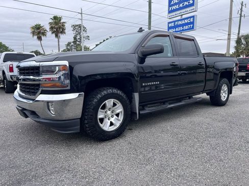 Used 2018 Chevrolet Silverado 1500 LT w/ All Star Edition AWD/4WD image 2