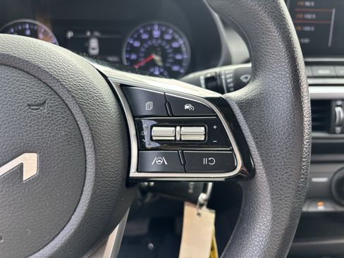 Certified 2023 Kia Forte LXS FWD image 26