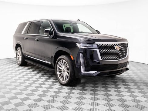 Used 2023 Cadillac Escalade ESV Premium Luxury image 7