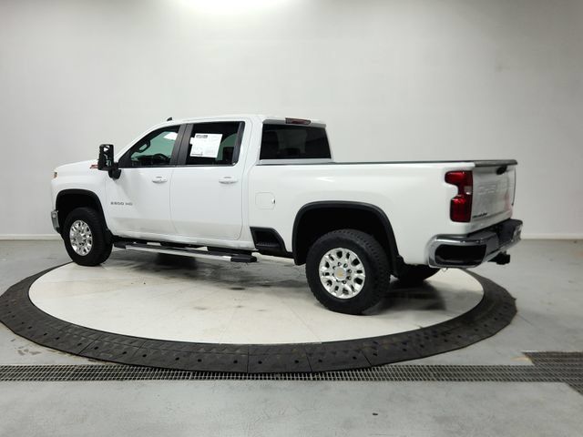 Used 2023 Chevrolet Silverado 2500 LT w/ Convenience Package AWD/4WD image 6