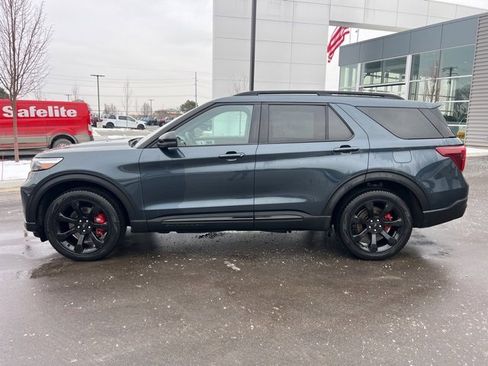 Used 2023 Ford Explorer ST w/ Equipment Group 401A image 8