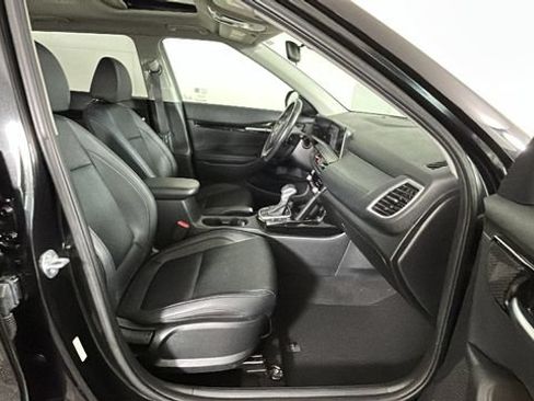 Used 2024 Kia Seltos EX AWD/4WD image 30