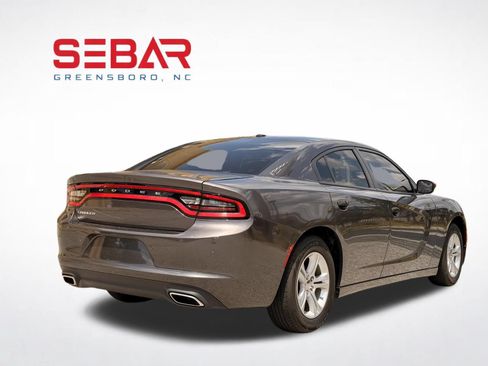 Used 2022 Dodge Charger SXT RWD image 8