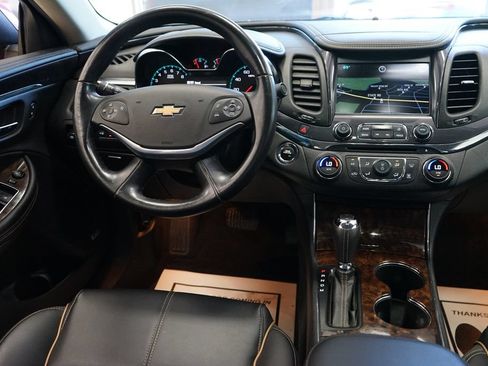 Used 2015 Chevrolet Impala LT FWD image 9