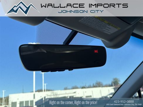 Used 2020 Subaru Outback Premium image 16