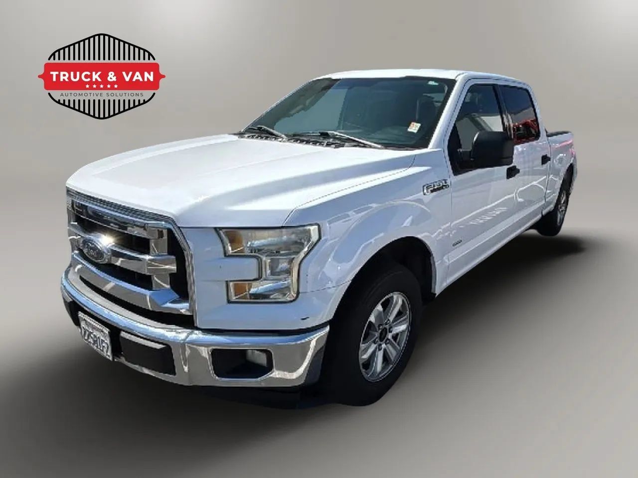 Used 2017 Ford F150 XLT w/ Trailer Tow Package RWD image 1