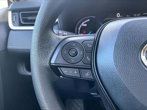 Used 2025 Toyota RAV4 XLE image 23