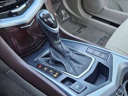 Used 2015 Cadillac SRX Luxury w/ Driver Awareness Package image 11