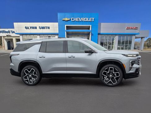 New 2026 Chevrolet Traverse High Country image 7