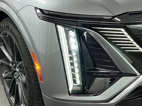 New 2026 Cadillac Lyriq V w/ Exterior Carbon Fiber Package image 10