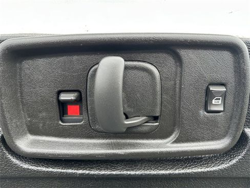 Used 2020 Chevrolet Express 2500 w/ Driver Convenience Package image 30