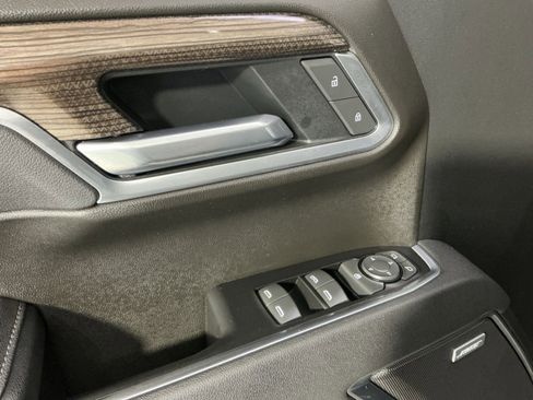 Used 2025 Chevrolet Silverado 1500 RST w/ Convenience Package II AWD/4WD image 16