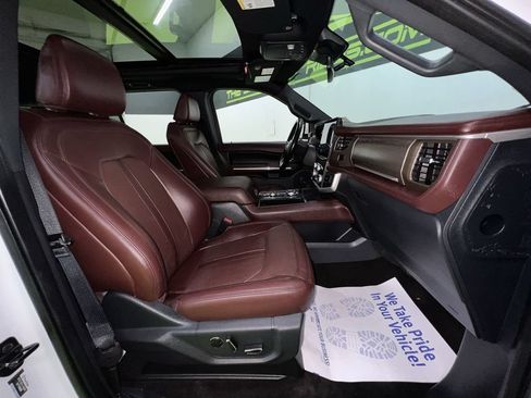 Used 2022 Ford Expedition Max Limited AWD/4WD image 31