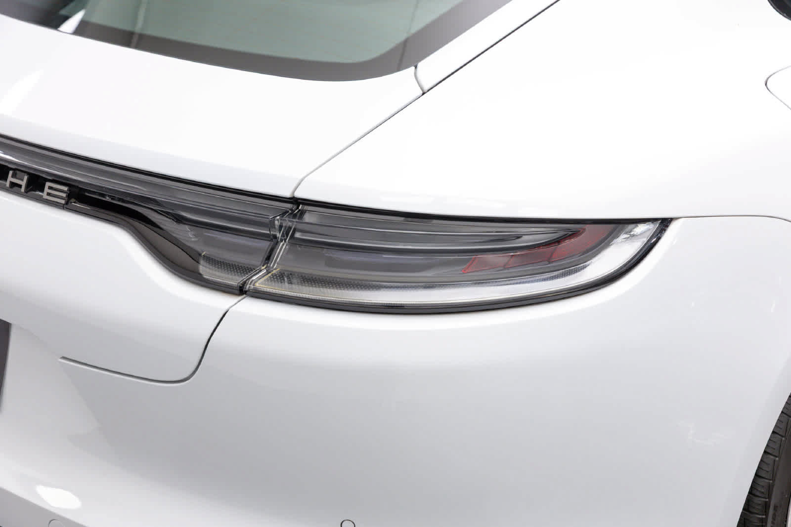 Used 2023 Porsche Panamera 4 Platinum Edition w/ Assistance Package AWD/4WD image 67