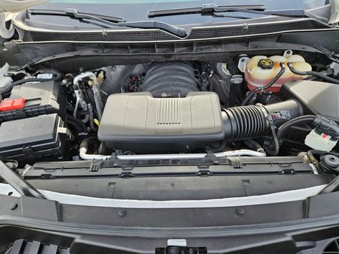 Used 2023 Cadillac Escalade Sport Platinum w/ LPO, ONYX Package image 27