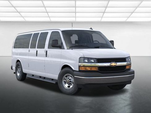 New 2025 Chevrolet Express 3500 LT w/ LT Preferred Equipment Group image 7