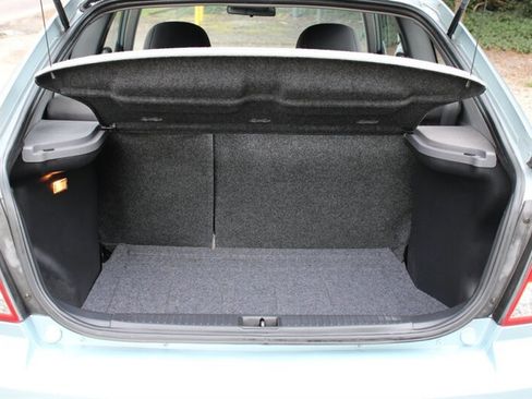 Used 2004 Hyundai Accent GL image 16