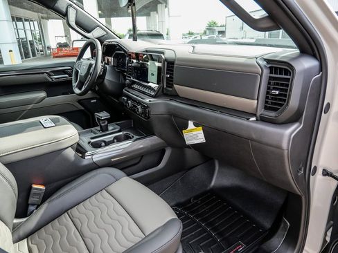 New 2026 Chevrolet Silverado 1500 ZR2 w/ Dark Appearance Package AWD/4WD image 24