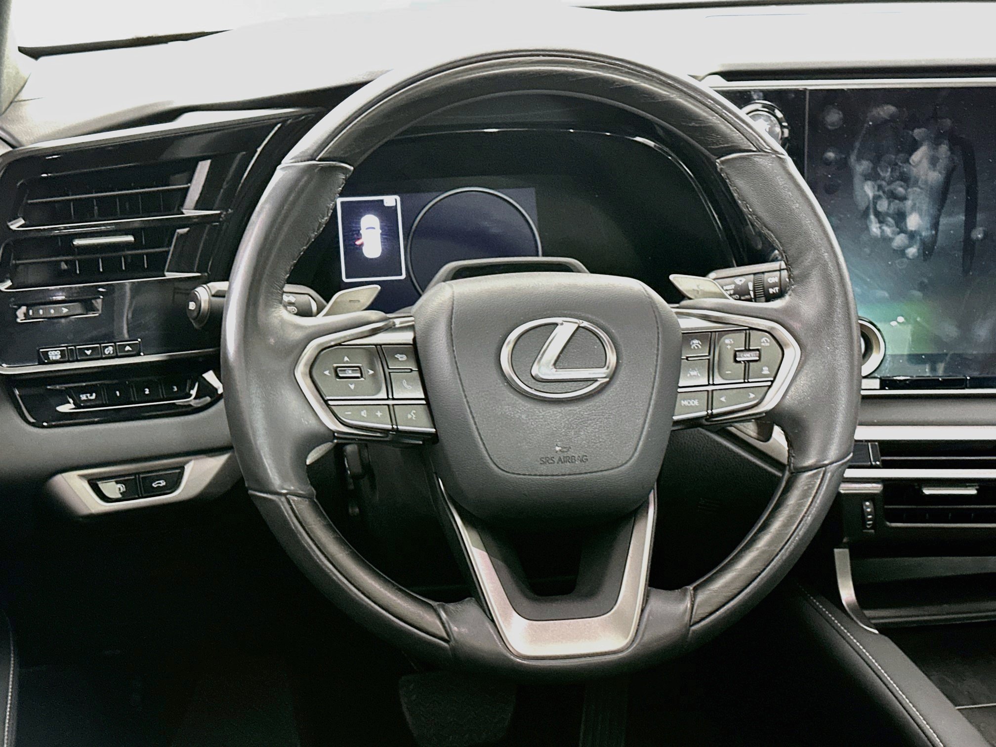 Used 2024 Lexus RX 350 Premium w/ Convenience Package FWD image 18