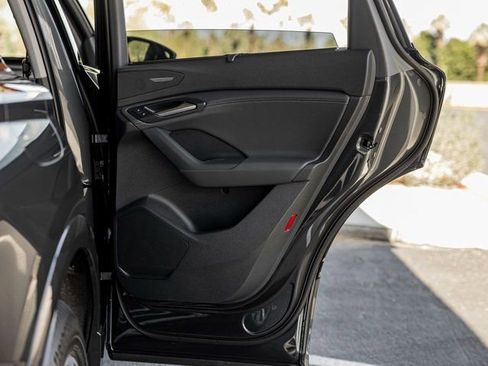 Certified 2025 Audi Q6 e-tron Premium Plus w/ Premium Plus AWD/4WD image 23