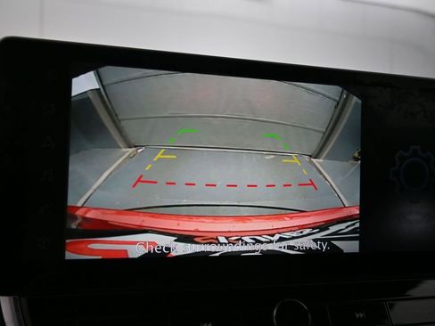 Used 2024 Nissan Altima 2.5 SR w/ SR Premium Package image 32