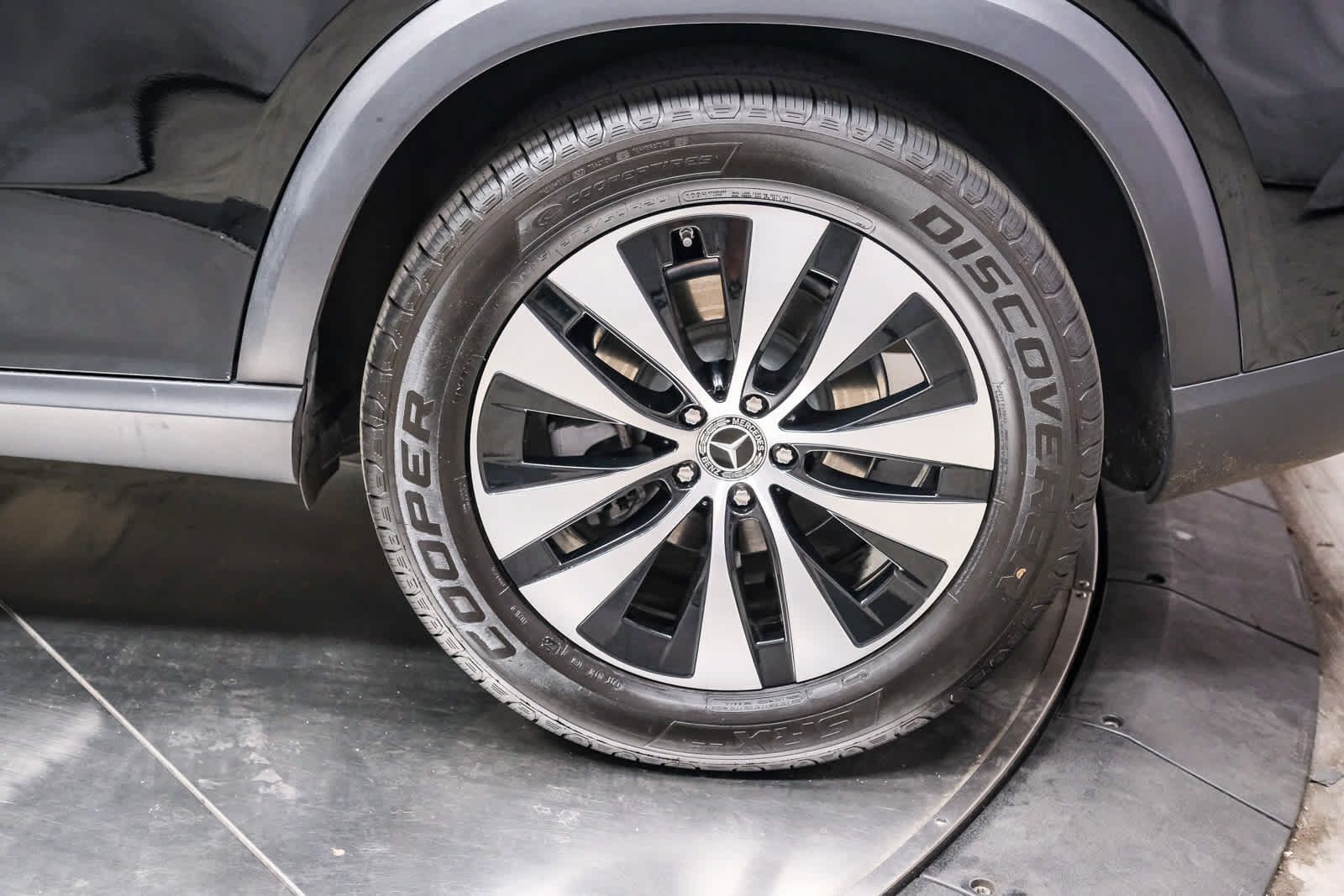 Certified 2025 Mercedes-Benz GLE 350 4MATIC image 9