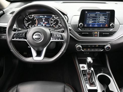 Used 2023 Nissan Altima 2.5 SR FWD image 5