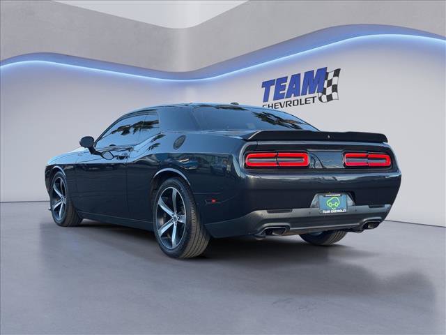 Used 2019 Dodge Challenger R/T w/ Driver Convenience Group RWD image 3