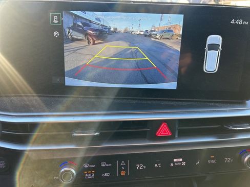 Certified 2024 Kia Sorento S w/ Panoramic Sunroof Package image 17