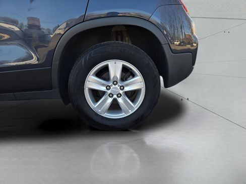 Used 2018 Chevrolet Trax LT w/ Driver Confidence Package image 8