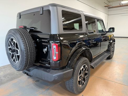 Used 2025 Ford Bronco Outer Banks AWD/4WD image 7