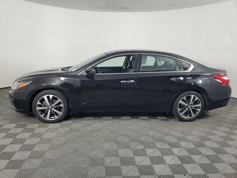 Used 2017 Nissan Altima 2.5 SR image 7