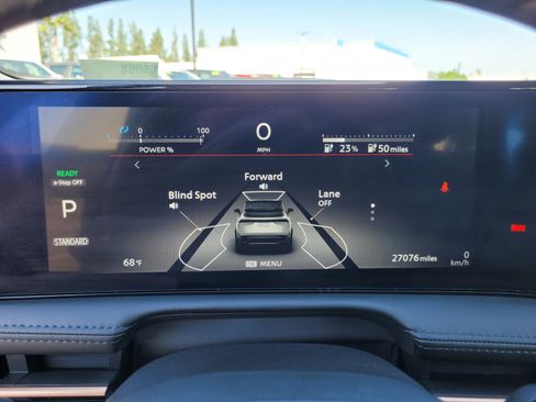 Used 2024 Nissan Ariya AWD image 23