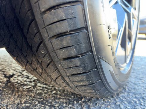 Used 2025 BMW i4 xDrive40i image 33