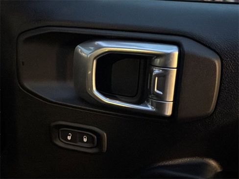 Certified 2021 Jeep Wrangler Unlimited Islander image 36