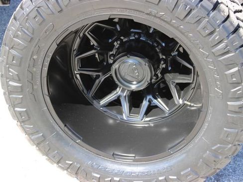 Used 2024 RAM 3500 Big Horn w/ Night Edition image 18