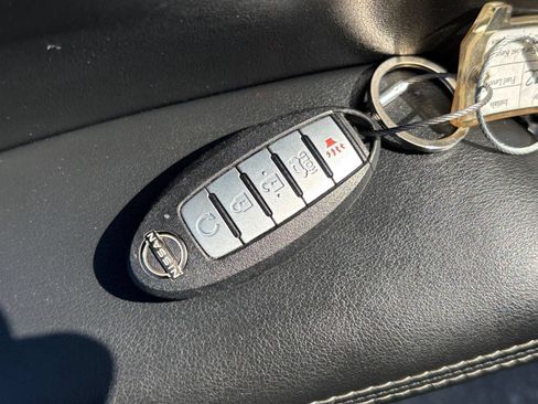 Used 2025 Nissan Altima 2.5 SV FWD image 25