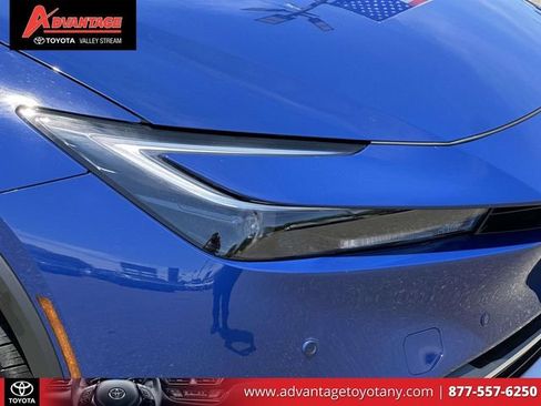 Certified 2025 Toyota Prius Plug-In Hybrid FWD image 12