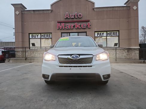 Used 2014 Subaru Forester 2.5i image 2