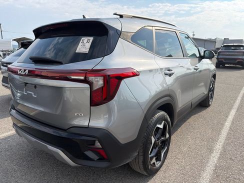 Used 2025 Kia Seltos S AWD/4WD image 5