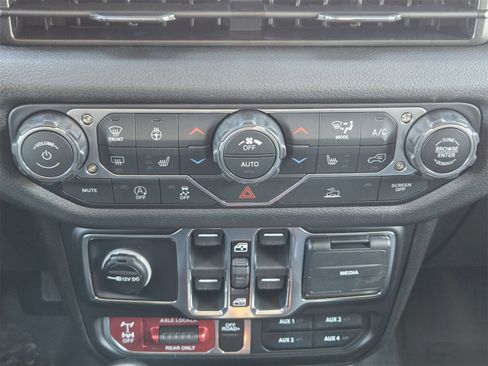 New 2026 Jeep Wrangler Unlimited Sport image 17