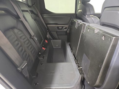 Used 2022 Rivian R1T Launch Edition image 32