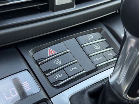 Used 2021 Porsche Macan GTS AWD/4WD image 32